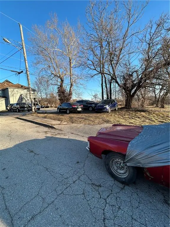 511 Troup Avenue, Kansas City, KS 60101 - #2