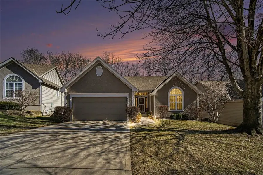 8611 N Liston Avenue, Kansas City, MO 64154 - #2