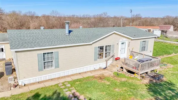 914 NE 121st Road, Warrensburg, MO 64093