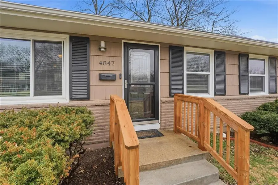 4847 NE Chouteau Drive, Kansas City, MO 64119 - #3