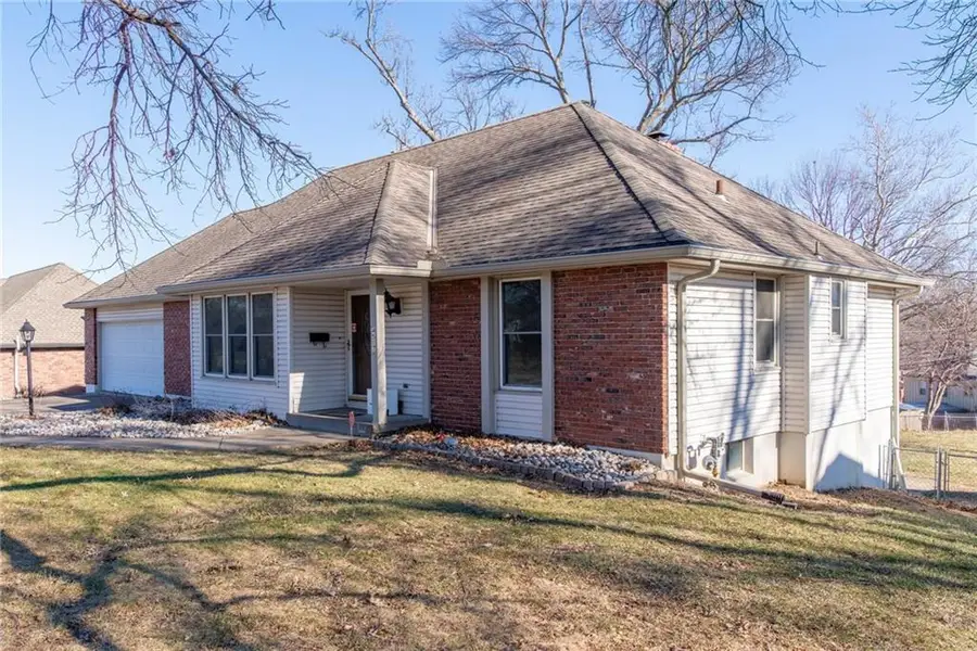 4517 Fremont Street, Independence, MO 64055 - #2