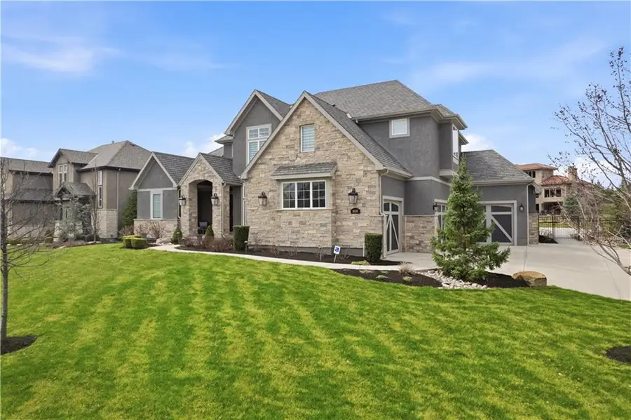 16120 Paradise Street, Overland Park, KS 66221 - #3