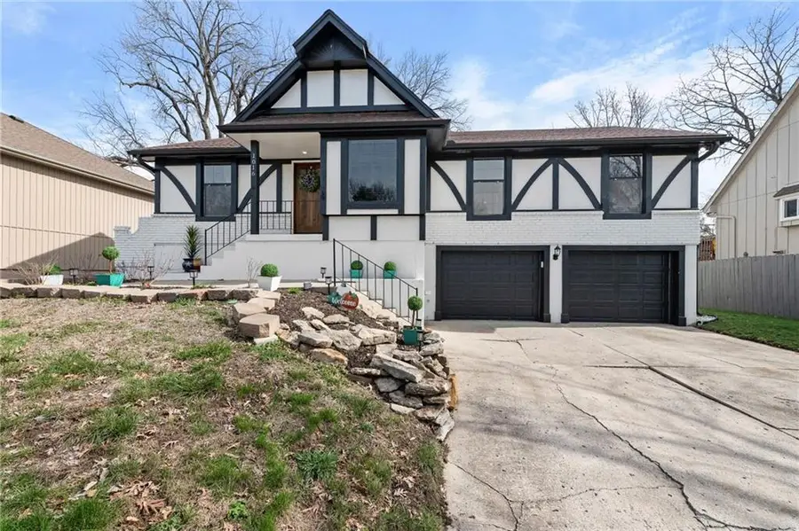 1016 SE 6th Street, Lees Summit, MO 64063 - #2