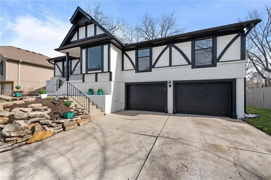 1016 SE 6th Street, Lees Summit, MO 64063 - #3