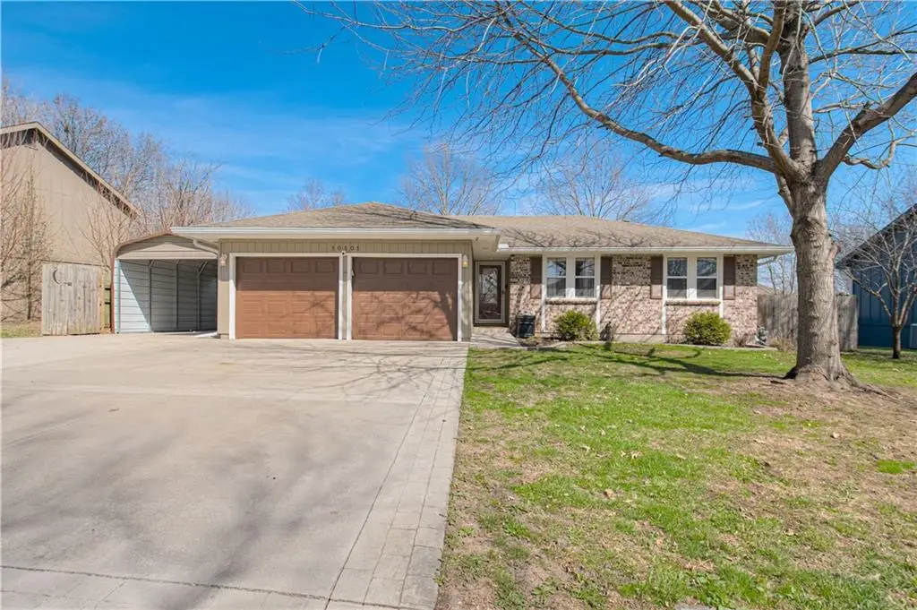 10501 N Forest Avenue, Kansas City, MO 64155 - #1