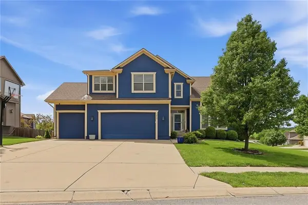 1217 Hampton Drive, Raymore, MO 64083
