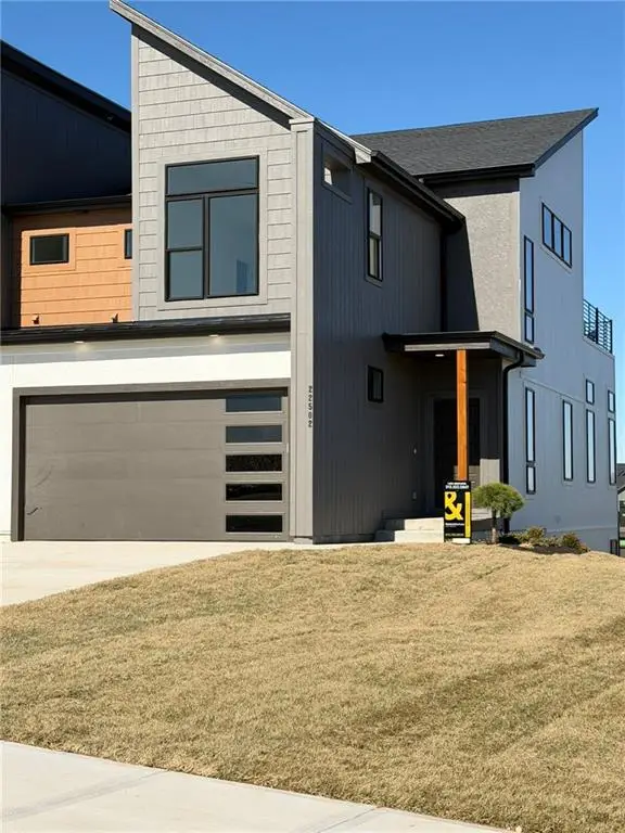 22582 W 93rd Street, Lenexa, KS 66227 - #1