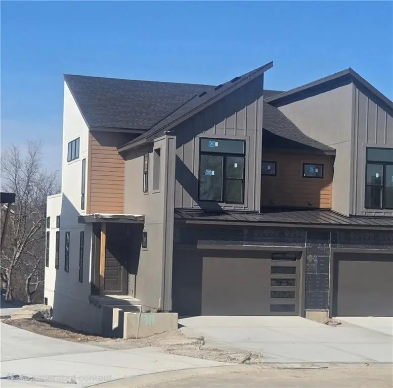 9311 Aminda Street, Lenexa, KS 66227 - #1