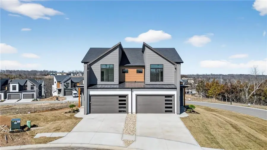 9303 Aminda Street, Lenexa, KS 66227 - #2