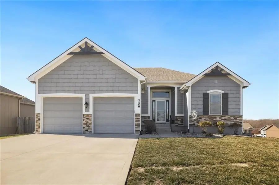 706 Crestridge Drive, Kearney, MO 64060 - #2