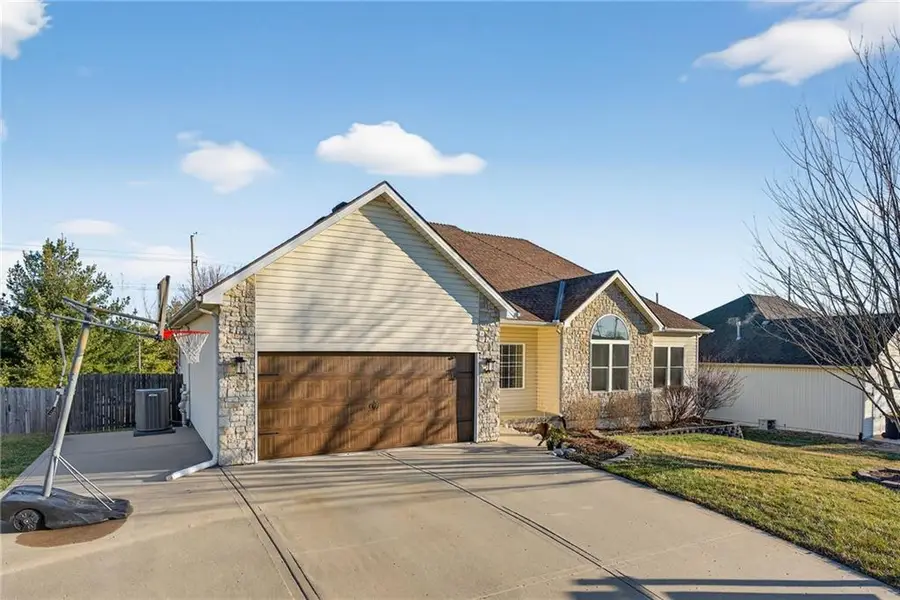 1308 NE 105th Terrace, Kansas City, MO 64155 - #2