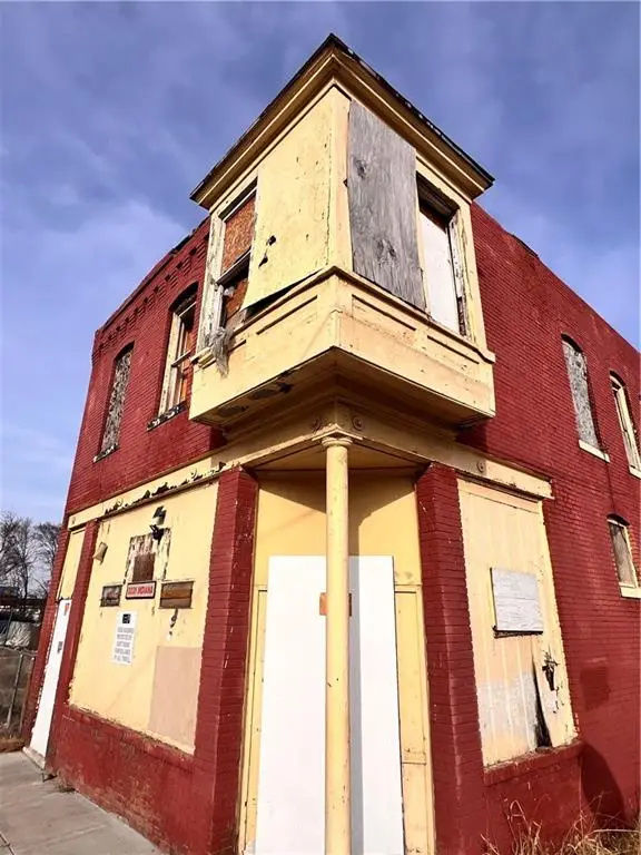2031 Indiana Avenue, Kansas City, MO 64127 - #2