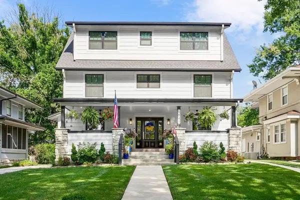 5841 Mcgee Street, Kansas City, MO 64113