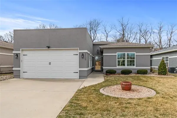 2709 Sonora Valley Drive, Blue Springs, MO 64014
