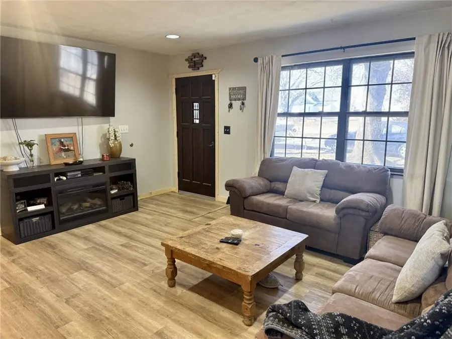 207 S Willow Street, Butler, MO 64730 - #3