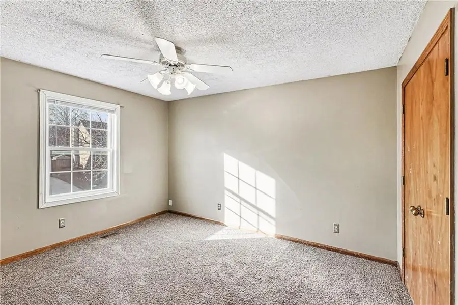 15736 W 149th Terrace, Olathe, KS 66062 - #3