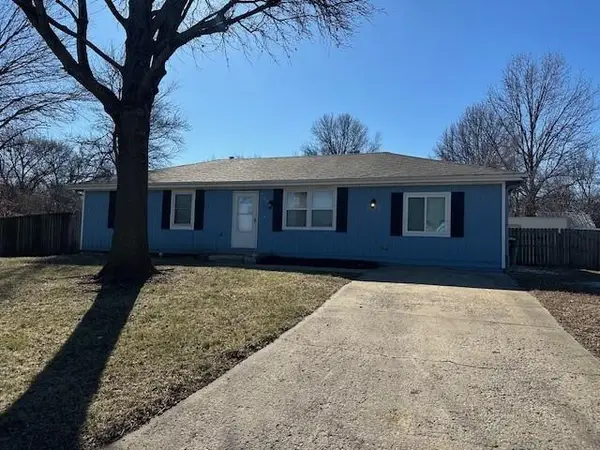 303 E Wilson Street, Spring Hill, KS 66083