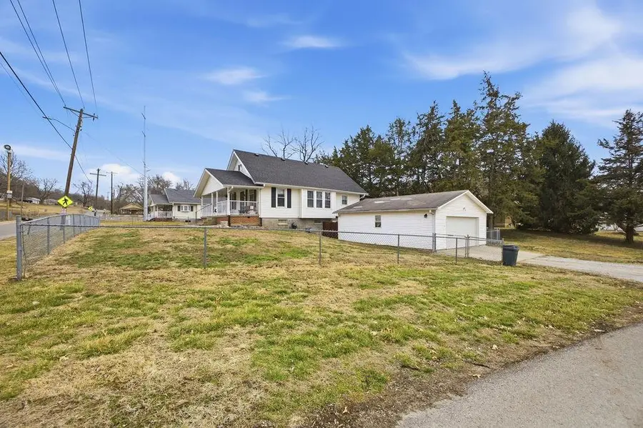 1302 Randolph Street, Saint Joseph, MO 64505 - #2