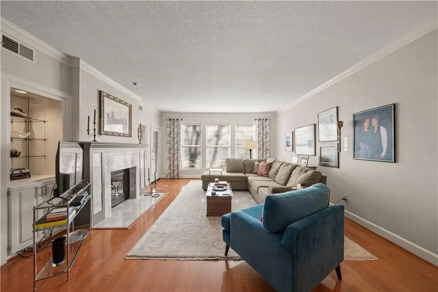 3936 Shawnee Mission Parkway, Fairway, KS 66205 - #3