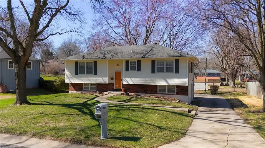 2322 N 74th Street, Kansas City, KS 66109 - #2