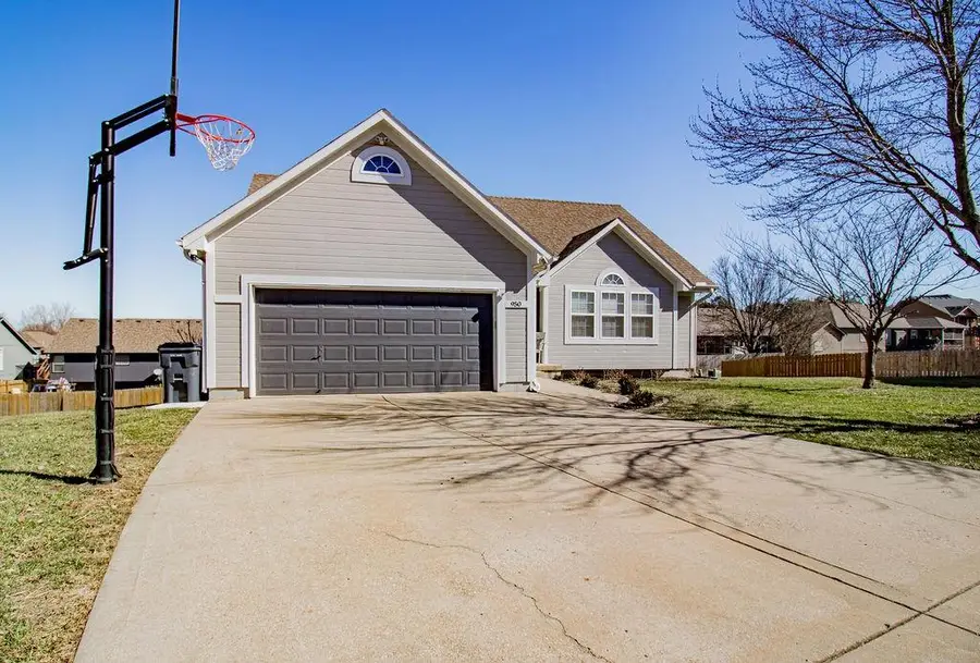 950 NW Maplewood Court, Grain Valley, MO 64029 - #2