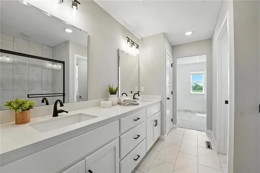 8915 SW 6th Street, Blue Springs, MO 64064 - #3