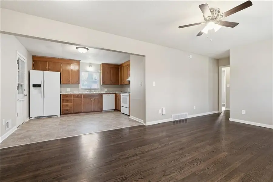 10816 E 66th Terrace, Raytown, MO 64133 - #2