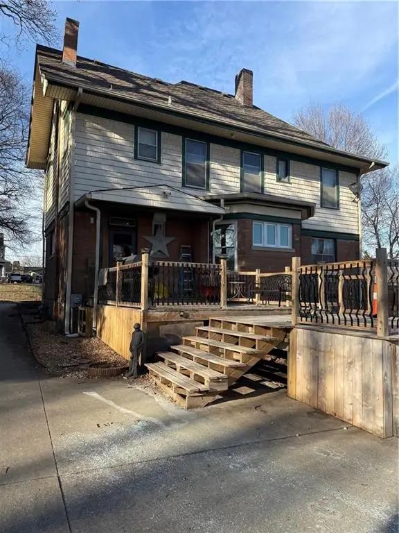 2512 Jackson Street, Saint Joseph, MO 64507 - #3