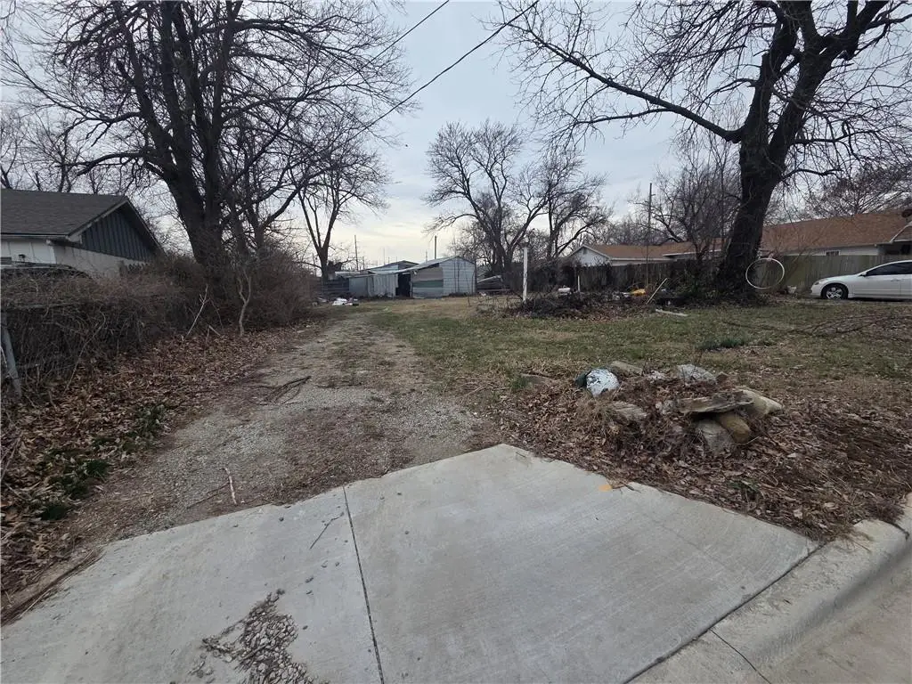 1309 W Allison Street, Nevada, MO 64772 - #1