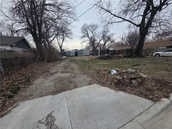 1309 W Allison Street, Nevada, MO 64772