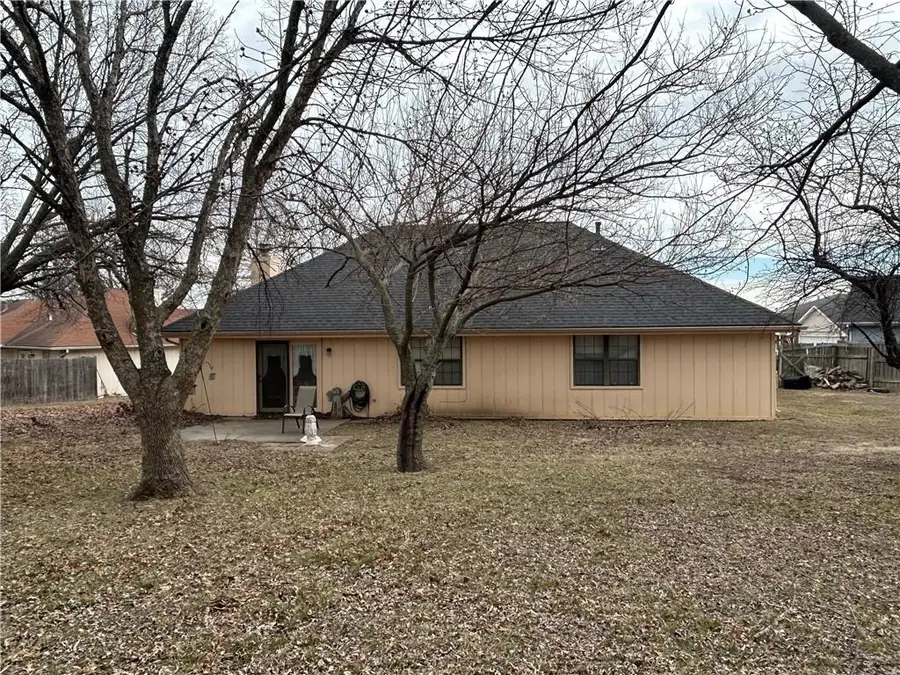 901 Coventry Court, Warrensburg, MO 64093 - #2