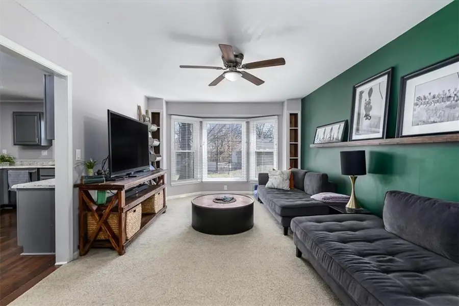 6709 N Michigan Avenue, Gladstone, MO 64118 - #3