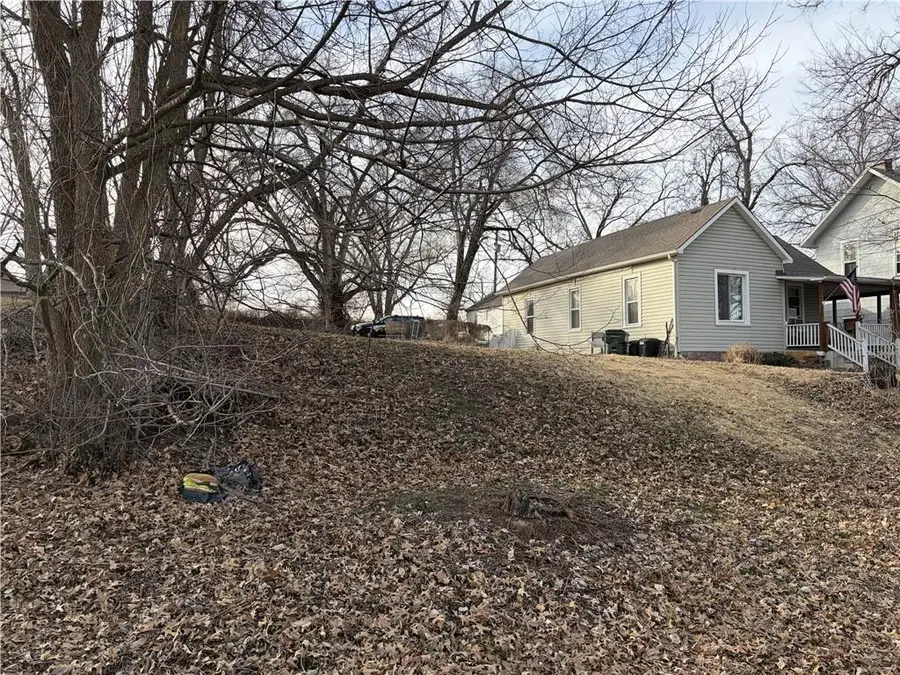 1314 Grand Avenue, Leavenworth, KS 66048 - #2