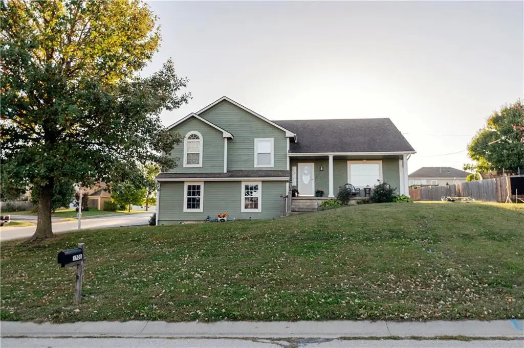 1701 Jayhawk Drive, Atchison, KS 66002 - #1