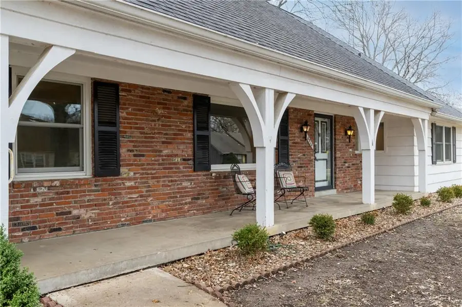 6910 W 101st Street, Overland Park, KS 66212 - #2