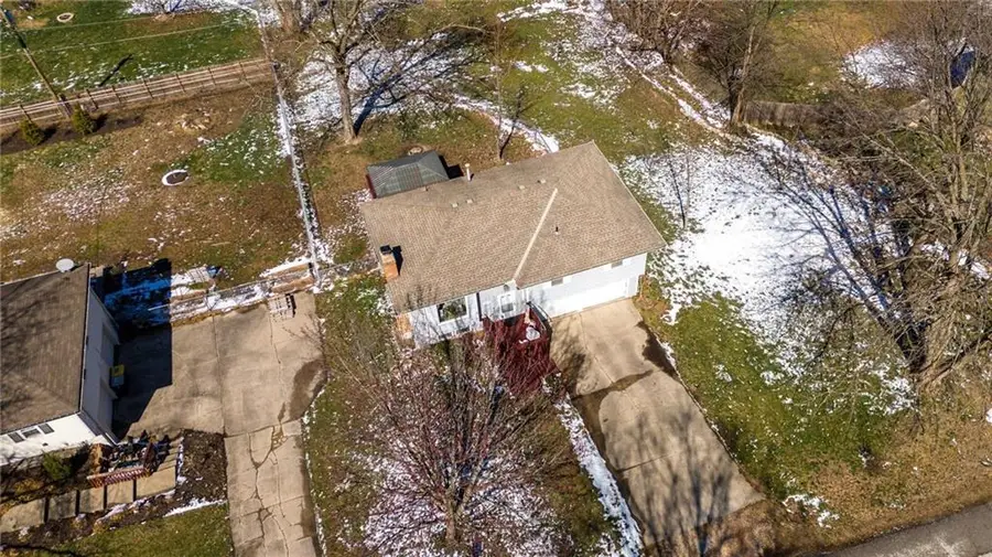 818 NE 115th Street, Kansas City, MO 64155 - #3