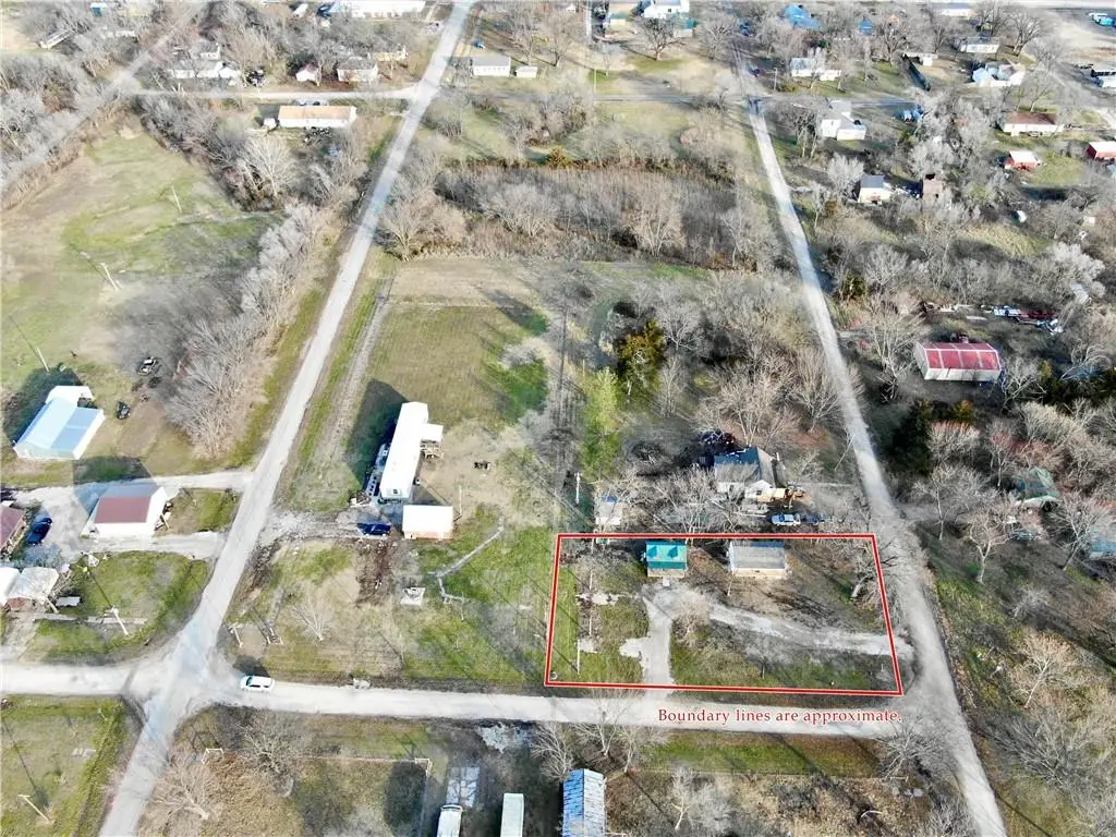 112 W Kansas Avenue, Blue Mound, KS 66010 - #1
