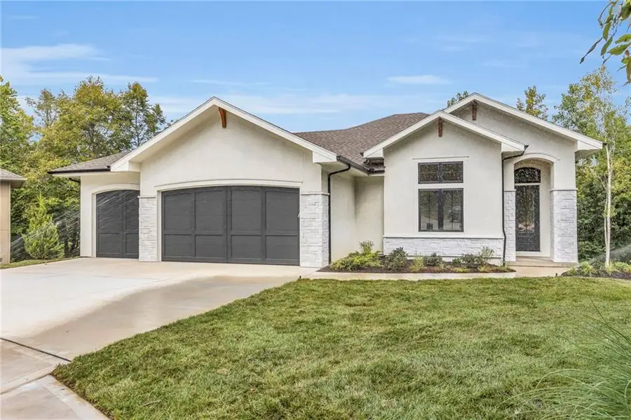 10404 River Hills Drive, Parkville, MO 64152 - #3