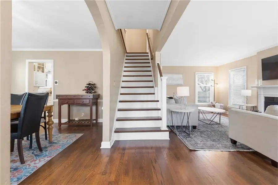 1295 W 72nd Terrace, Kansas City, MO 64114 - #3