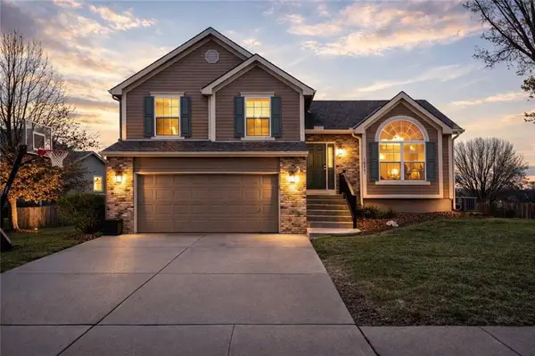 10314 N Laurel Avenue, Kansas City, MO 64157