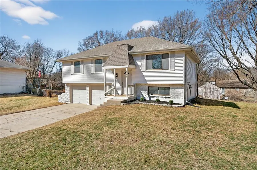 309 SE Avon Street, Blue Springs, MO 64014 - #2