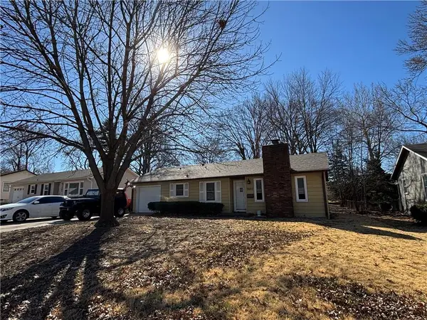 7607 W 66th Terrace, Overland Park, KS 66202