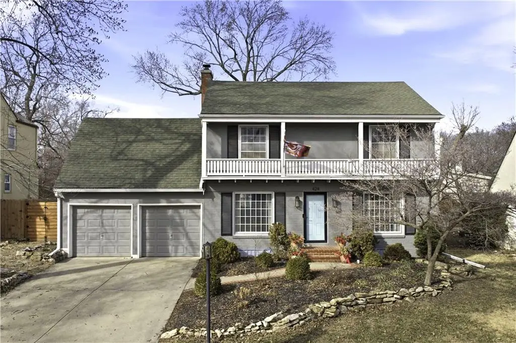 424 E 81st Street, Kansas City, MO 64131 - #1