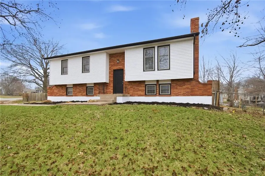 1724 SE 5th Terrace, Lees Summit, MO 64063 - #3