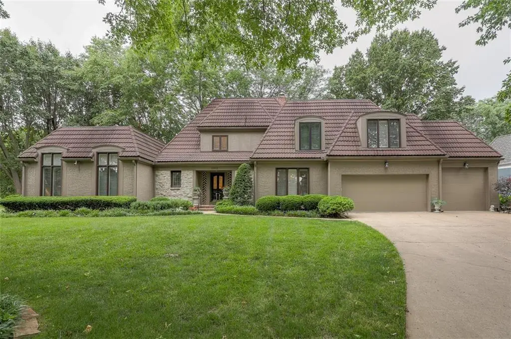 12601 Pawnee Lane, Leawood, KS 66209 - #1