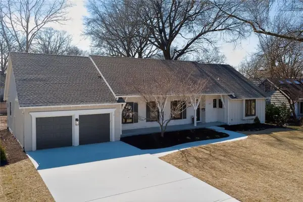 4405 W 93rd Street, Prairie Village, KS 66207