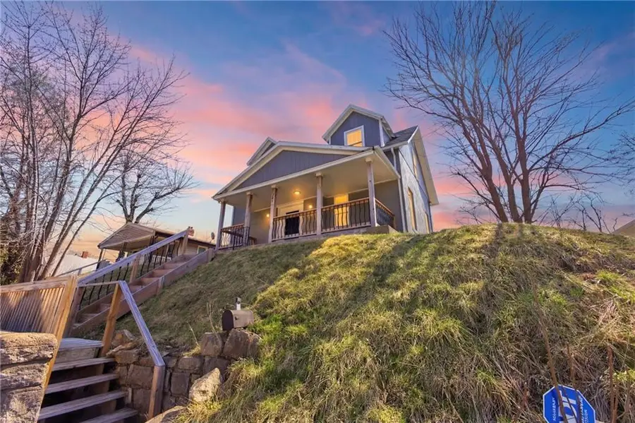 751 Stewart Avenue, Kansas City, KS 66101 - #2