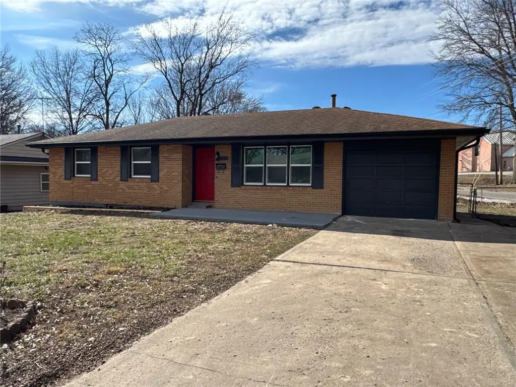 17293 E Cheyene Drive, Independence, MO 64056 - #1