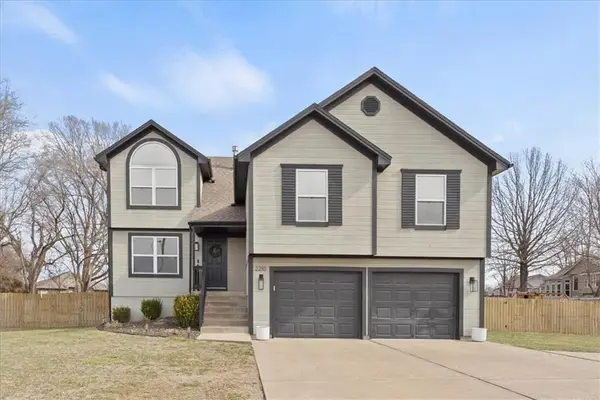 2210 NW R D Mize Road, Blue Springs, MO 64015