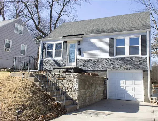 606 Thornton Street, Liberty, MO 64068